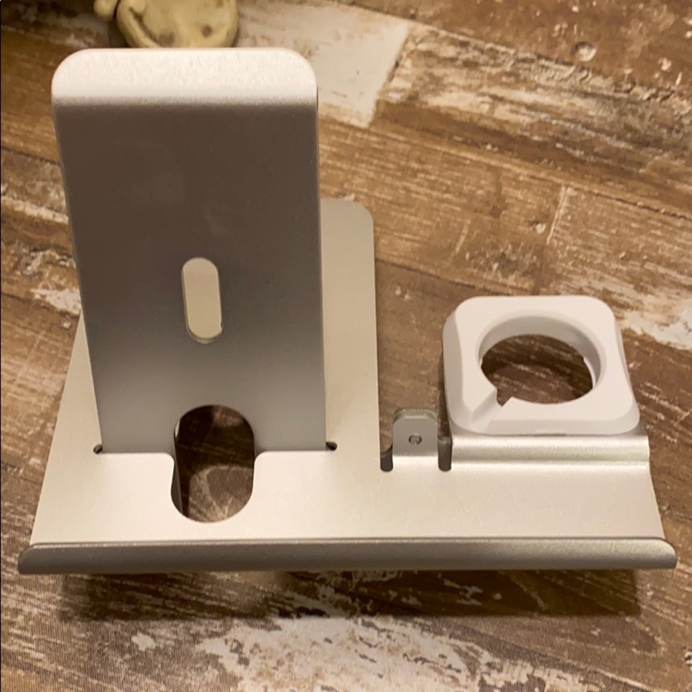2 in 1 for Apple Watch Stand and iPhone Holder